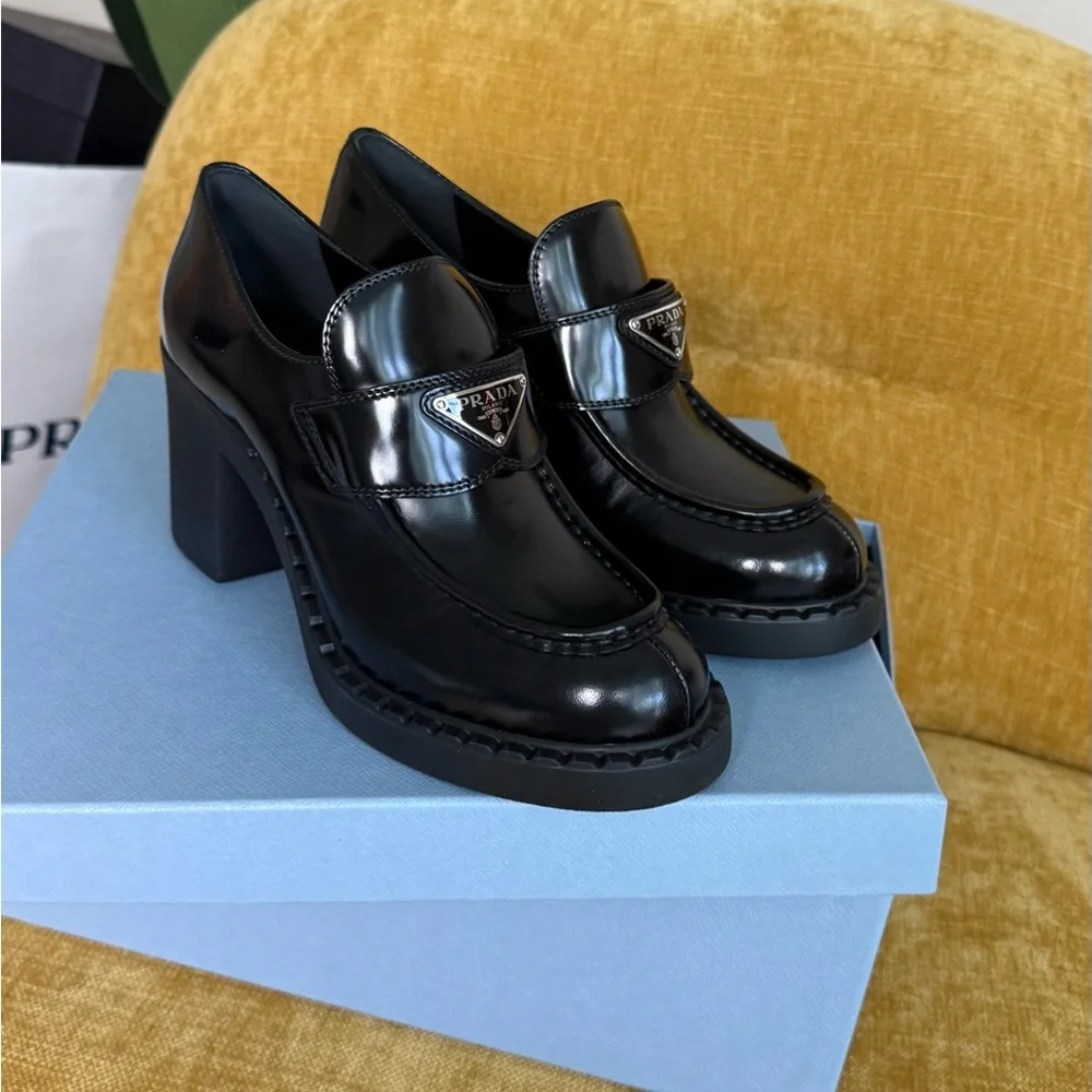 Prada Black Loafers - Picture 6 of 8